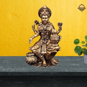 Lakshmi Maa Brass Idol for Pooja | Antique Lakshmi Statue for Home Temple | Diwali Gift | Hindu Goddess Laxmi Murti | Vastu Decor