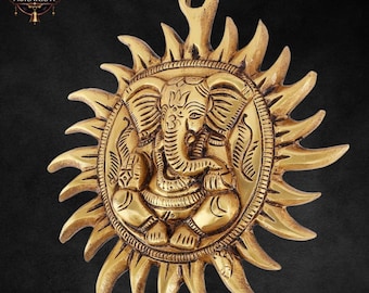 Arte de pared de latón Ganesh Surya / Escultura colgante de Ganesha de metal grande