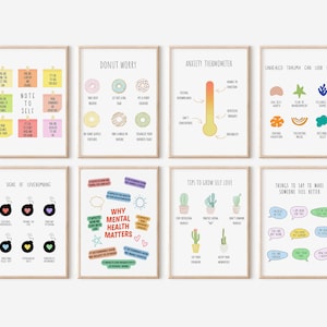 Puede incluir: Ocho impresiones art&iacute;sticas enmarcadas con temas de salud mental y motivaci&oacute;n. Las impresiones presentan texto e ilustraciones coloridas, incluyendo un term&oacute;metro, donuts, cactus y bocadillos. El texto incluye frases como "Nota para ti" y "Por qu&eacute; la salud mental importa."