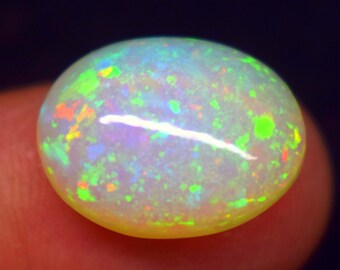 Full-pin vuuropaal 6,35 karaat cabochon losse natuurlijke Ethiopische edelsteen