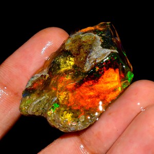 Welo Fire Ethiopian Opal Rough Gemstone: Natural Jewelry Making Stone, 61 Ct