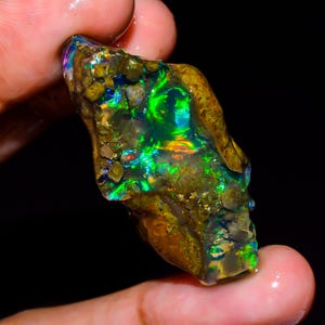 Welo Fire Ethiopian Opal Rough Gemstone: Natural Jewelry Making Stone, 38.5 Ct