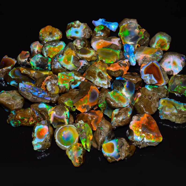 エチオピア産ウェロオイル原石ロット：天然ファイアオパール結晶