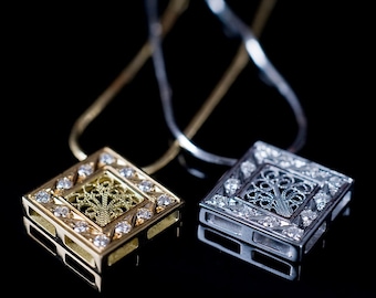 Filigree Pendant in 18K Gold and Diamonds. Salamanca Collection Pendant and Chain. Handmade jewelry. Original design. Luis Méndez Artesanos.