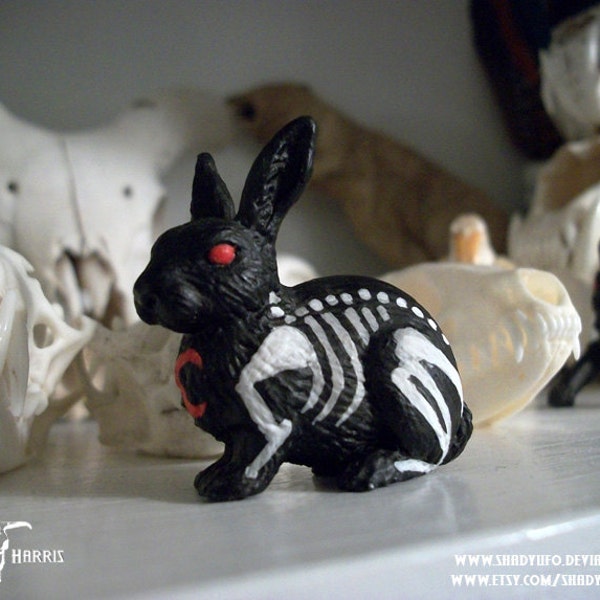 Black Rabbit of Inle Customized Schleich Figure