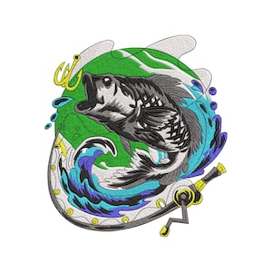 Peut inclure: Motif brodé d'un poisson sautant hors de l'eau, avec un hameçon et une canne à pêche. Le poisson est représenté en nuances de gris et de noir, sur un fond vert avec des vagues bleues et blanches. Le design est sur fond blanc.