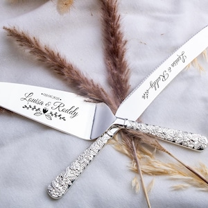 Engraved Wedding Cake Knife and Server Set: Personalized Celebration