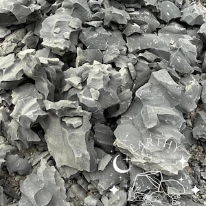 Montana Enchantress - Hand-foraged Petrol-tone North American natural edible clay/dirt chunks