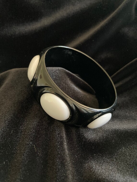 Vintage wide glossy black bangle with raised whit… - image 3