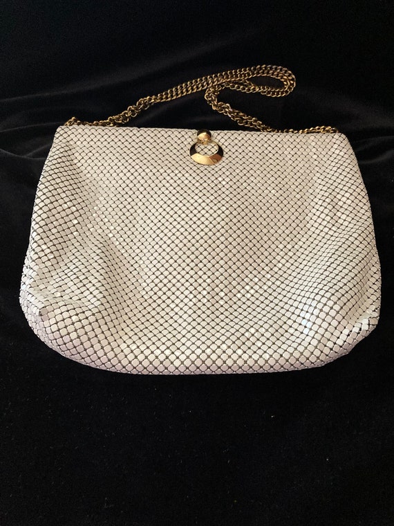 Vintage Whiting & Davis white metal mesh purse-alu