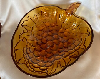 Indiana amber glass bowl ~ grapes ~ heavy ~ 1960's