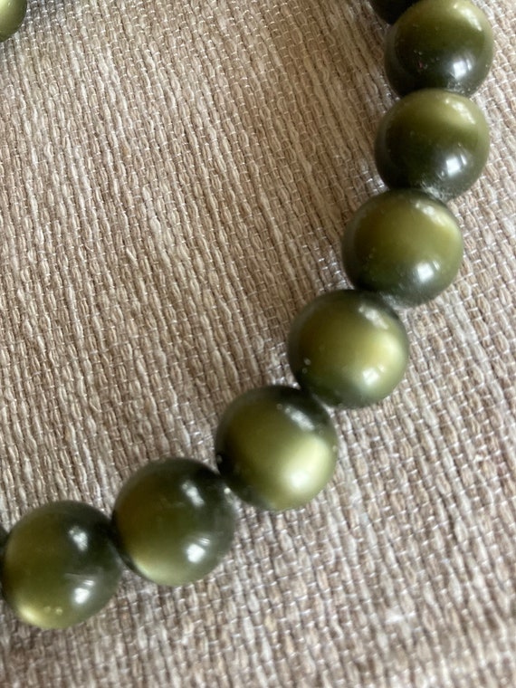 Olive green moonglow bead choker necklace ~ mid-c… - image 6