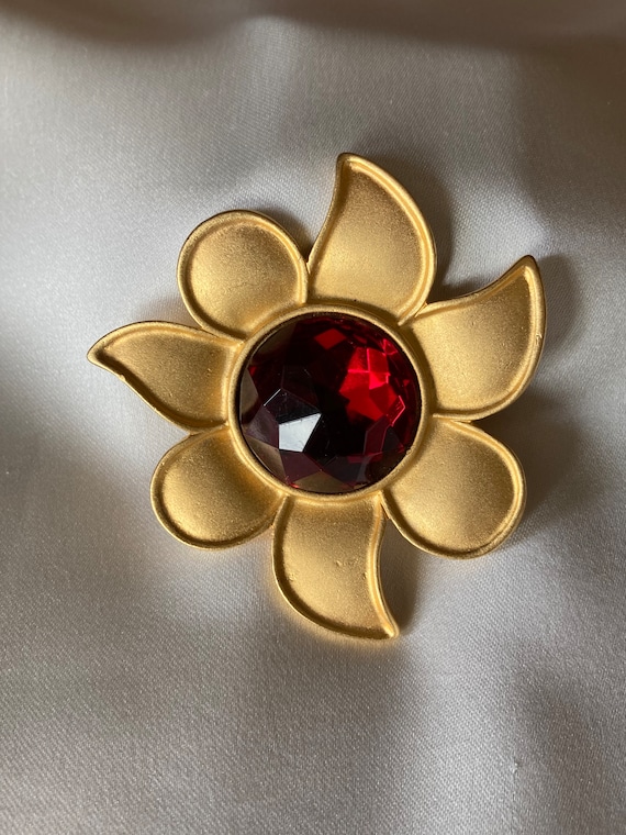 Vintage Caroline Herrera gold tone and red flower… - image 1