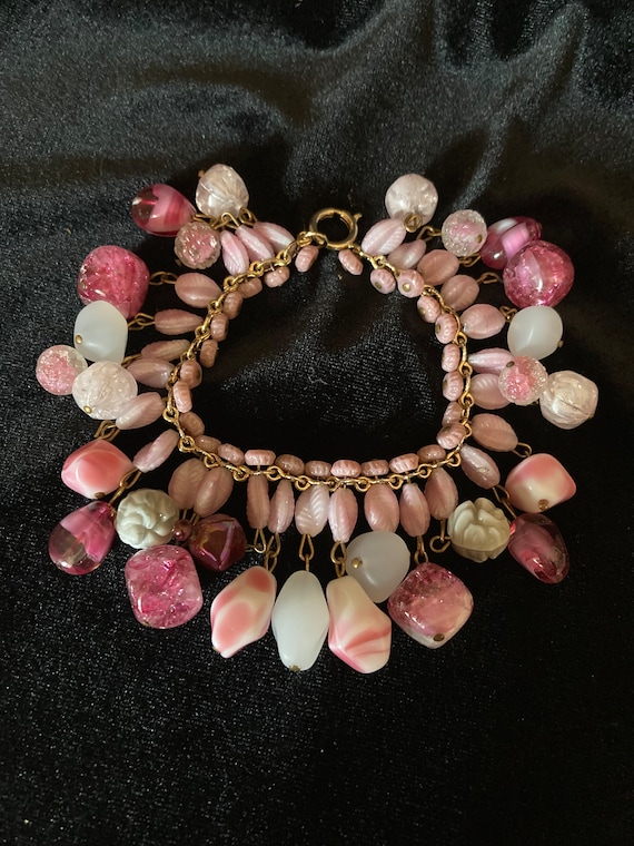 Vintage glass bead cha cha bracelet - light pink -