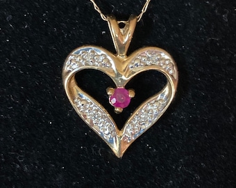 Vintage 10k yellow gold heart with ruby and diamonds pendant necklace 20"