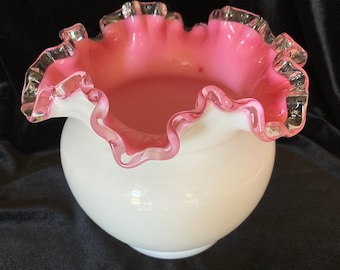 Fenton ruffled art glass vase ~ pink and white with silver crest ~ 5 1/4 inches tall