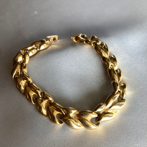 Vintage Napier shiny gold tone braided look link bracelet