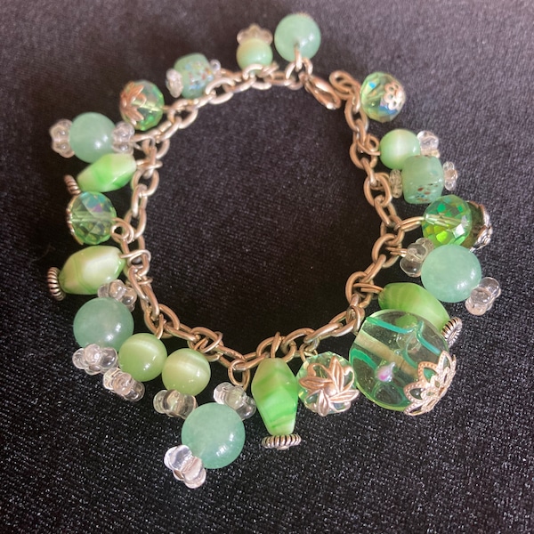 Vintage green glass bead cha cha bracelet