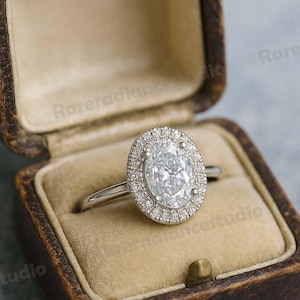 Vintage Oval Cut Moissanite Engagement Ring, Brilliant Oval Moissanite Halo Ring, 14K Gold Floral Promise Ring, Cocktail Gift Ring for Women