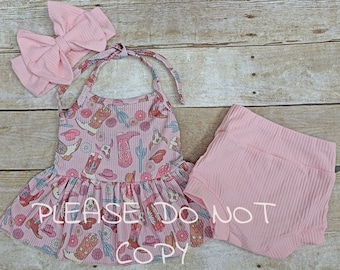 Cowgirl western outfit. Bummie and ruffle halter boots top outfit. Baby girl western top, Western boots top. Cowboy clothes. 3 mnths - 3 yrs