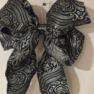 Fabric ribbon bow for wreath or home decor