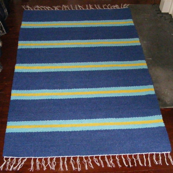 CLEARANCE: Hand Woven Rug - 3'  7" x 5'4"