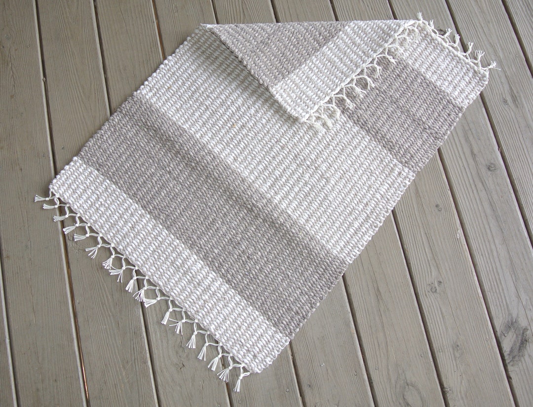 32x24 Rug Hand Woven Rug - 24