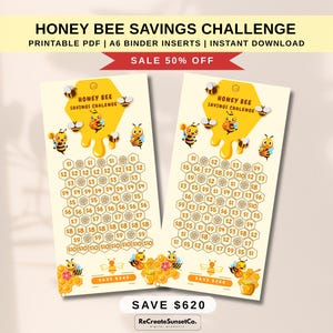 Puede incluir: Dos insertos imprimibles del Desafío de Ahorro de Abejas. Cada inserto presenta un diseño de panal con cantidades en dólares, ilustraciones de abejas y el texto "Honey Bee Savings Challenge". Los insertos son para carpetas A6.