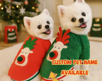 Suéter navideño para perro con diseño de reno – Suave prenda de forro polar para perros pequeños – Disfraz navideño con opción de nombre personalizado – Tallas XS a 4XL