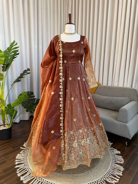 brown organza dress 1930s Silk Chiffon and Organza Gown - S main image 0