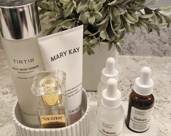 Skincare Tray – Minimalist Vanity Organizer, Serum Bottle Holder, Beauty Organizer, Gift for Skincare Lovers, Bathroom Organizer