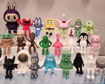 Computer Monitor Buddy Figurines– Articulated Dangling Leg Desk Characters, Cartoon Inspired Monitor Toppers, Office Decor Gift (Set 2)