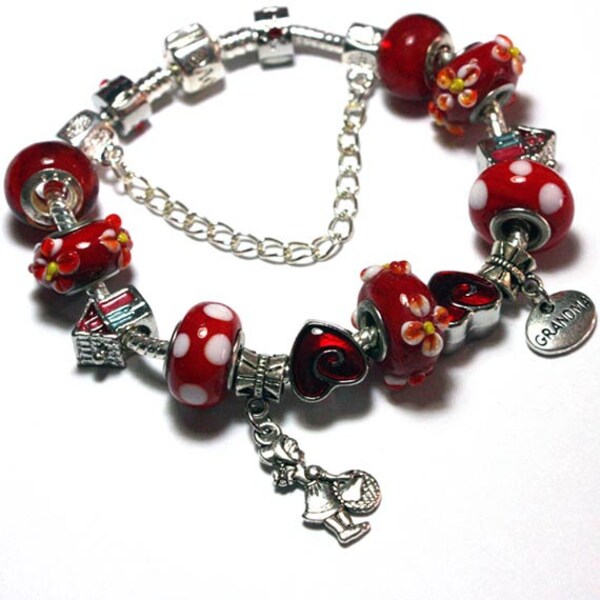 Pulsera Charms Caperucita Roja - para ella, chica, adolescente, novia, amiga, sobrina, ahijada, dulces 16, 15 años, rojo, lobo