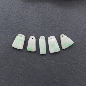 5PCS Carved Natural Jade Gemstone Pendant Beads Set, Jewelry DIY Making, Gemstone Wholesale, 18x6x5mm, 14x10x4mm, 7.3g - BTF257-1