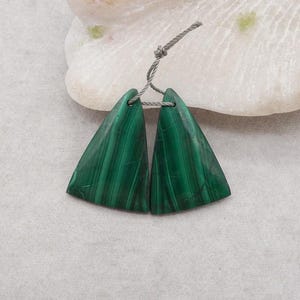 Pendientes de cuentas de piedra preciosa de malaquita natural, par de pendientes de piedra perforada, pendientes hechos a mano, fabricación de bricolaje, 29 x 20 x 5 mm, 8,9 g - E25223