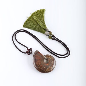 26 Inch Natural Flash Ammonite Fossil Gemstone Pendant, Ammonite Fossil Necklace, Handmade Jewelry, Gift For Him, 74x60x21mm, 126g - JJ655