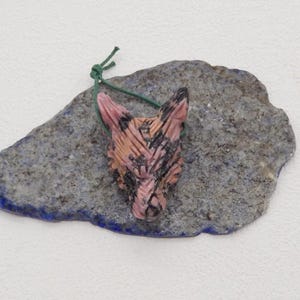 Carved Natural Rhodonite Wolf Head Gemstone Pendant Bead, Popular Stone Animal Pendant For Necklace Design, 40x27x15mm, 19g - E26970