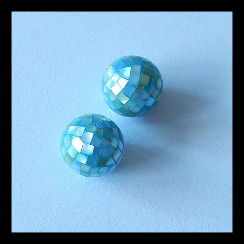 New Design,M.O.P Gemstone Cabochon Pair,12x12mm,4.8g T7834