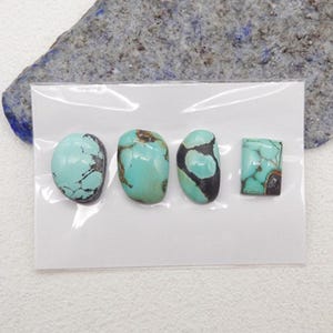 4 pezzi bellissimi cabochon di pietra preziosa turchese naturale (possono essere forati), creazione di gioielli in turchese fatti a mano, 17x12x5 mm, 14x9x4 mm, 5,4 g - SS3989