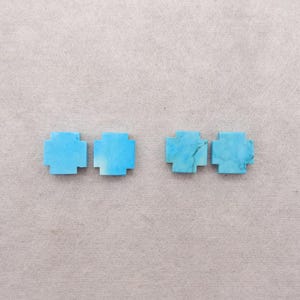 2 paires de cabochons en howlite sculptés en forme de croix (peuvent être percés), fabrication de bijoux DIY, 11 x 11 x 3 mm, 3,5 g - E29677