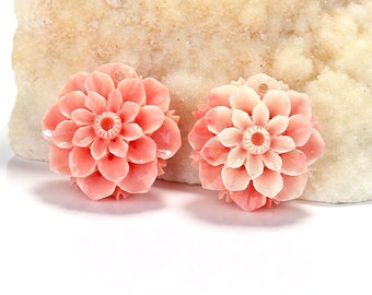 Wholesale! 1 Pair Pink Conch Shell (Made Of Powder Of Shell, Color Is Enhanced ) Flower Earring Beads, 24X13mm, 8.8g