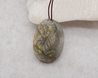 Carved Natural Flash Labradorite Lizard Gemstone Pendant Bead, Popular Carved Stone Animal Bead, 26x19x9mm, 5g - E19080