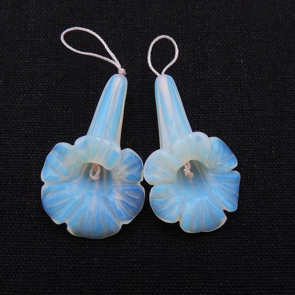 Nouveau! Perles de boucle d'oreille en fleur sculptée en opalite, boucles d'oreilles en fleur de pierre précieuse populaire, pierre précieuse pour la fabrication de bijoux bricolage, 41x24x11mm, 12g