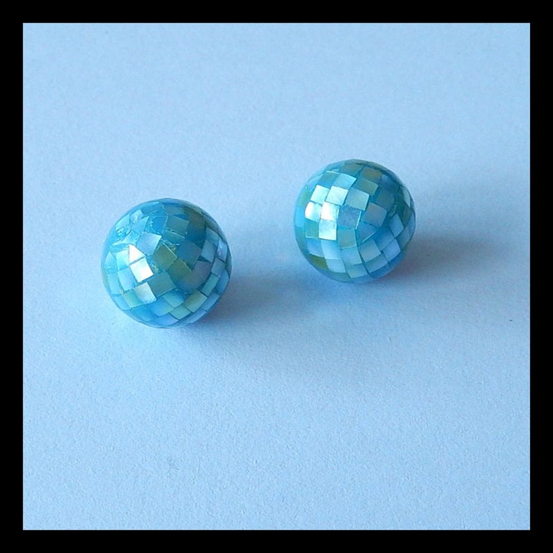 New Design,M.O.P Gemstone Cabochon Pair,12x12mm,4.8g T7834