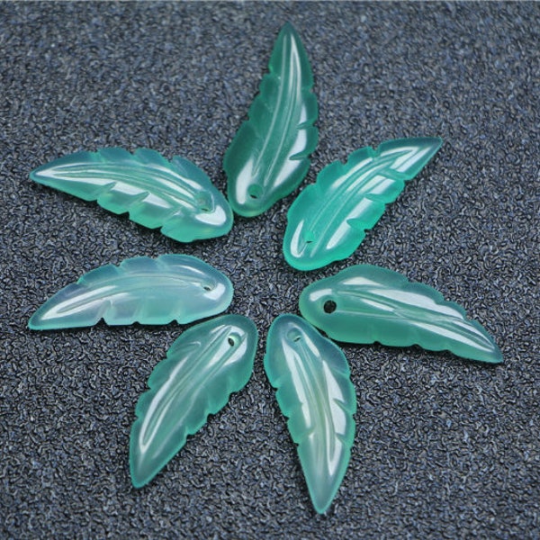 Sale,1pcs Carved leaves Green Agate Pendant Beads, Natural Green Agate  Crystal Healing stones.25*11*4mm