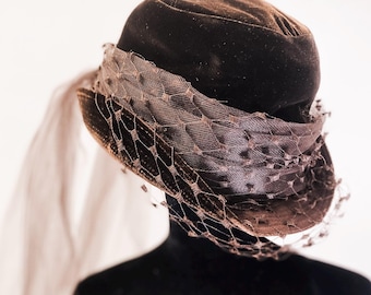 Vintage Brown Art Deco Velour Merrimac hat Union Made in 1950’s Vintage 1950s Brown Deluxe Velour Hat Merrimac Body Union  main image 4