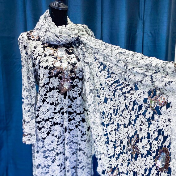 Vintage Indian Lace Kameez & Dupatta Set - Silver Zari Floral Lace - Hand  Sequin Embroidery - 1980s Ethnic Formal Dress Bridal or Bollywood