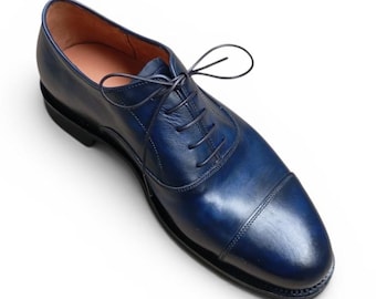 Patinated, navy blue men's oxfords for wider feet, size 42.5