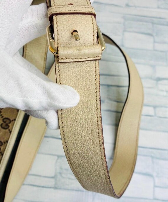 Authentic GUCCI Eclipse Messenger Bag GG Canvas S… - image 8