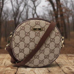 Gucci Beige and Brown GG Round Bag Gucci Beige GG Supreme Canvas Round Backpack Bag main image 4